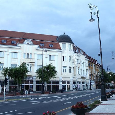 Hotel Central Nagykanizsa Luaran gambar