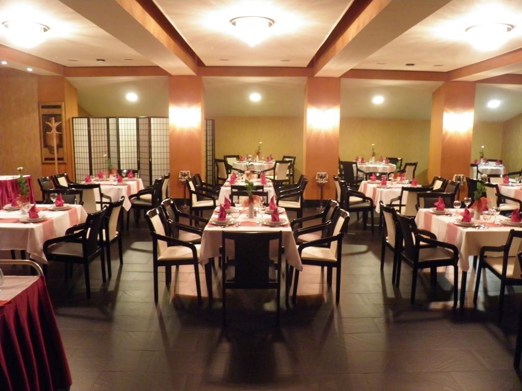 Hotel Central Nagykanizsa Luaran gambar