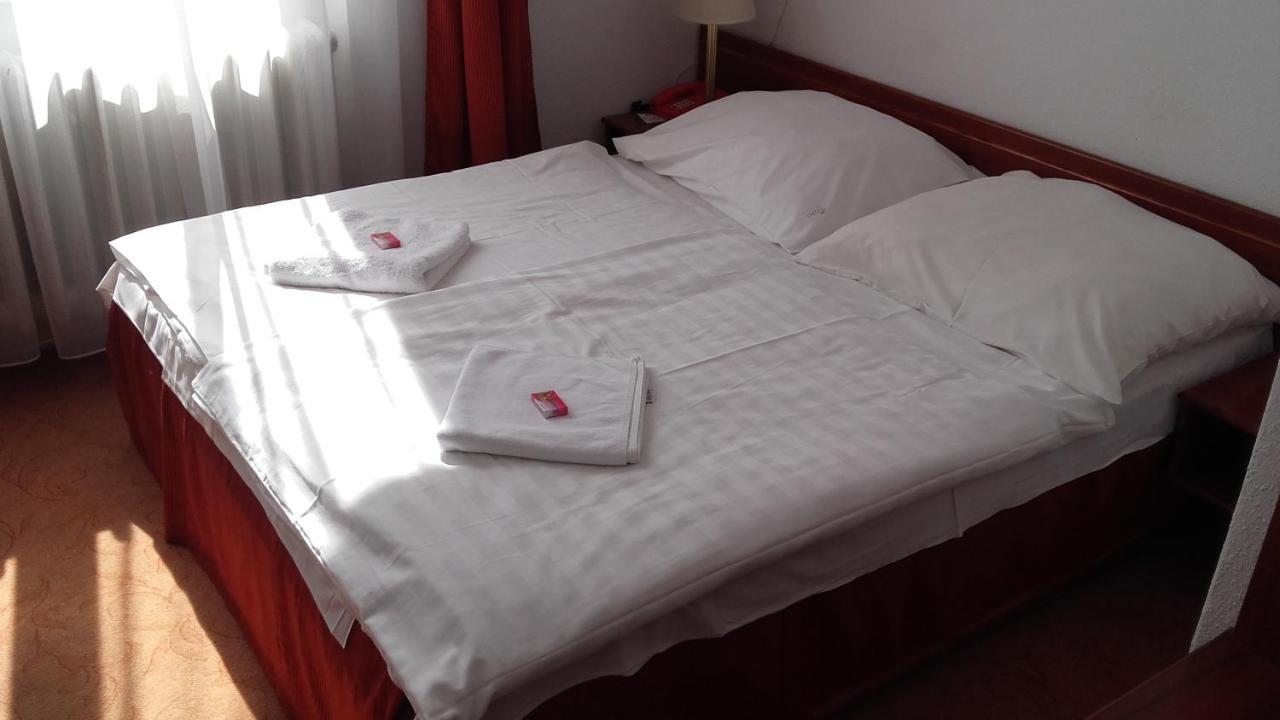 Hotel Central Nagykanizsa Luaran gambar