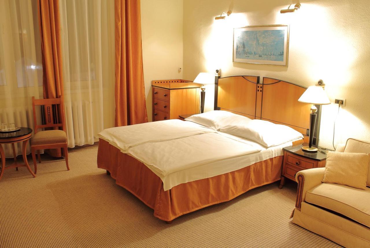 Hotel Central Nagykanizsa Luaran gambar