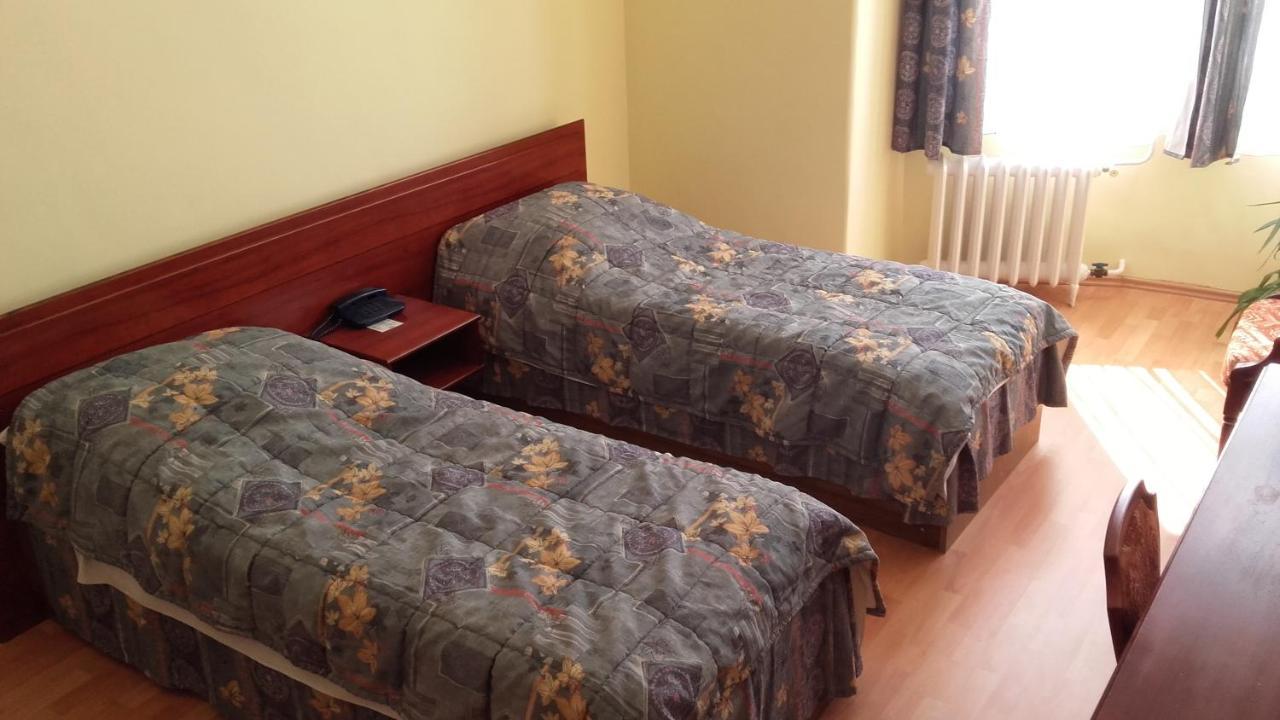 Hotel Central Nagykanizsa Luaran gambar