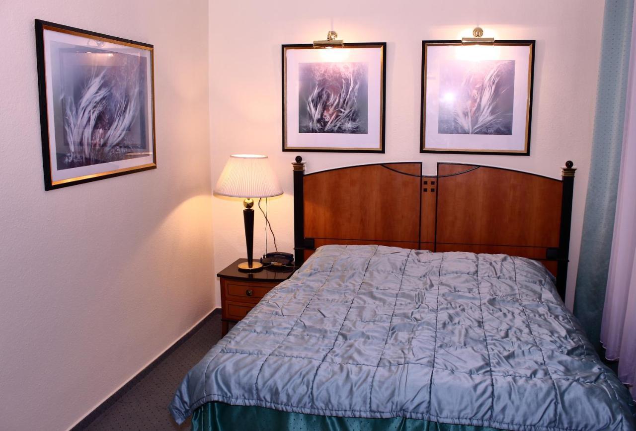 Hotel Central Nagykanizsa Luaran gambar
