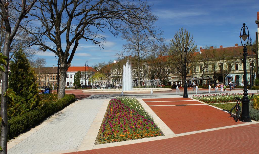 Hotel Central Nagykanizsa Luaran gambar