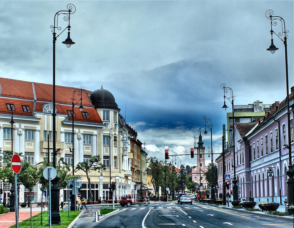Hotel Central Nagykanizsa Luaran gambar