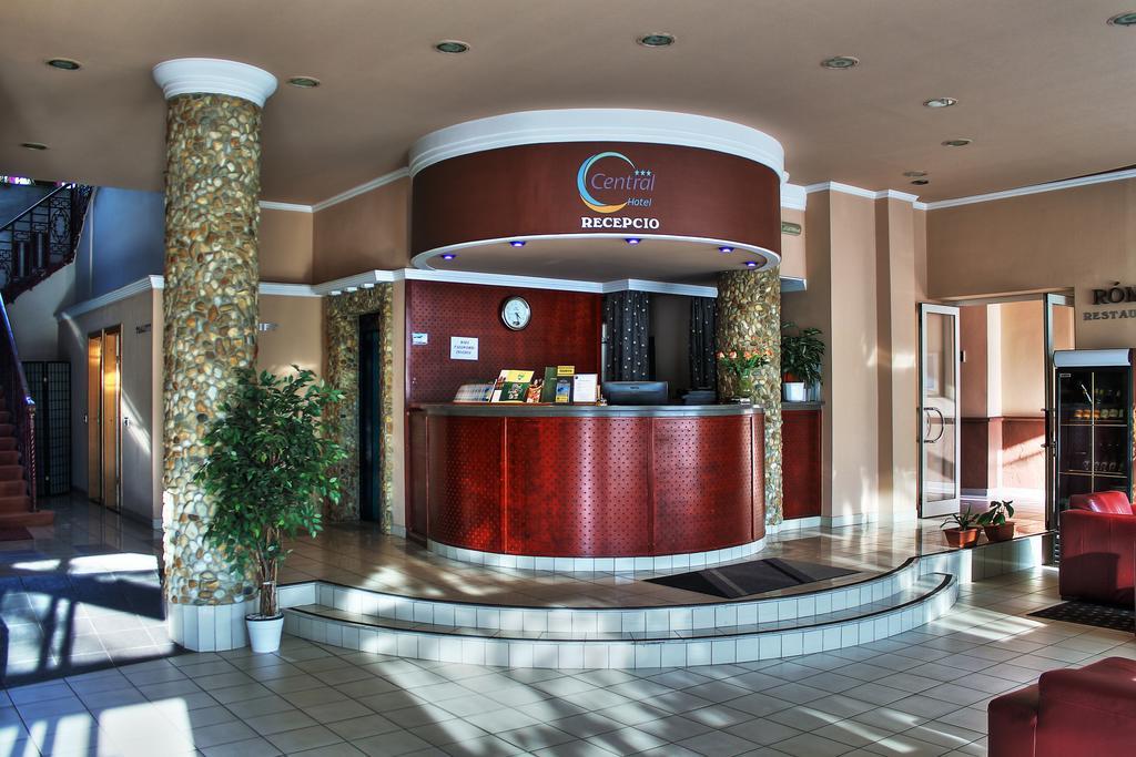 Hotel Central Nagykanizsa Luaran gambar