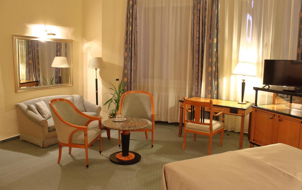 Hotel Central Nagykanizsa Luaran gambar