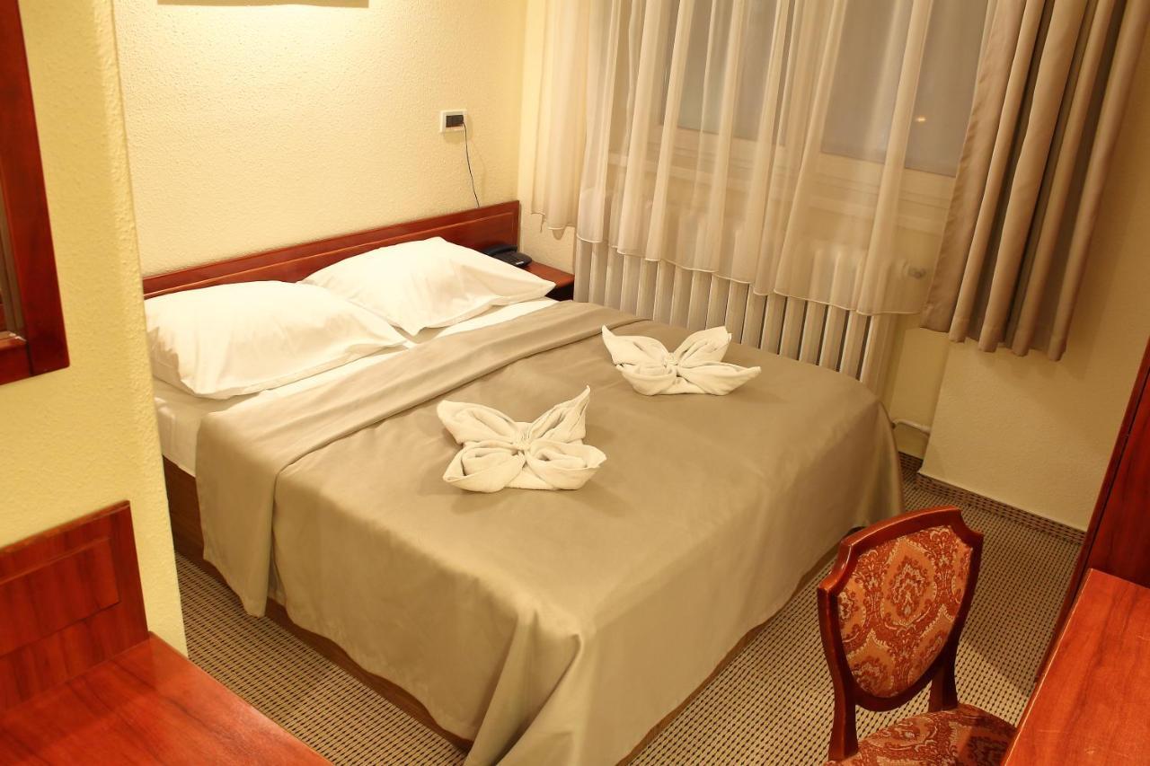 Hotel Central Nagykanizsa Luaran gambar